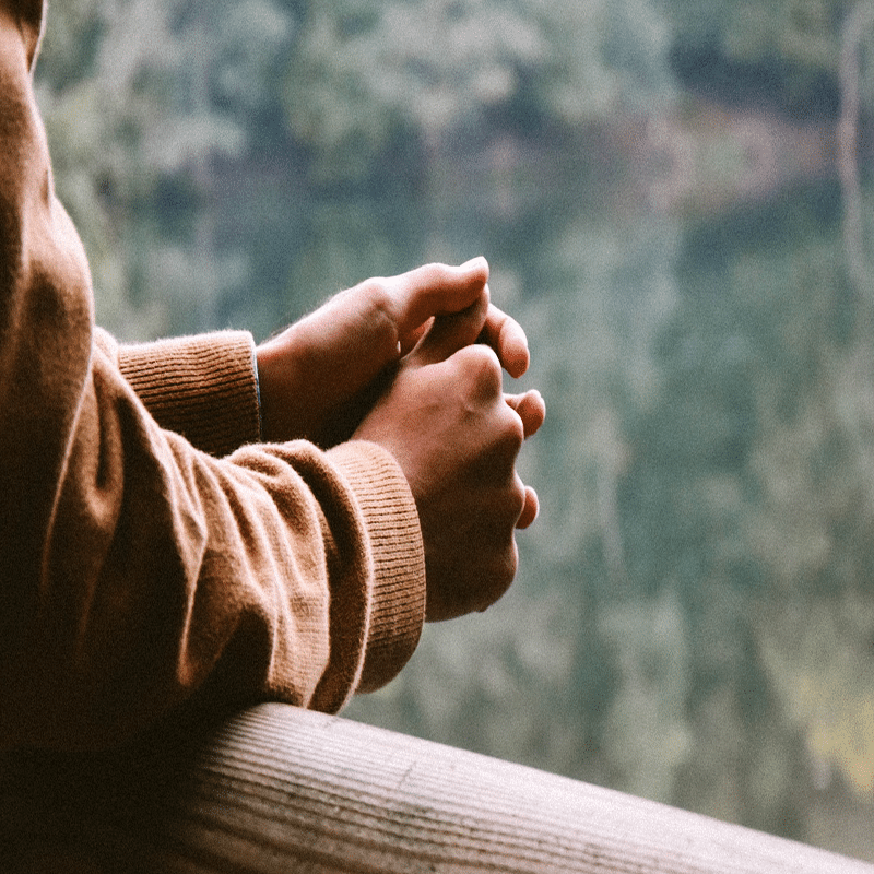 Reconstruyéndote a ti mismo: Cómo encontrar tu identidad después de una ruptura de pareja