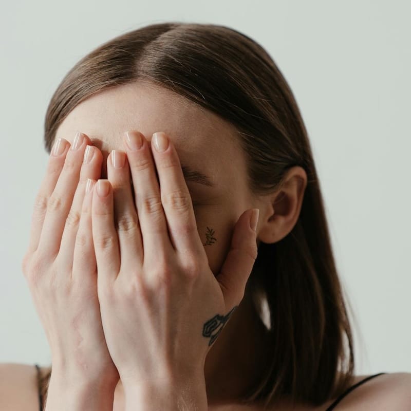 Cuando tu peor enemigo eres tú: el dolor del diálogo interno destructivo